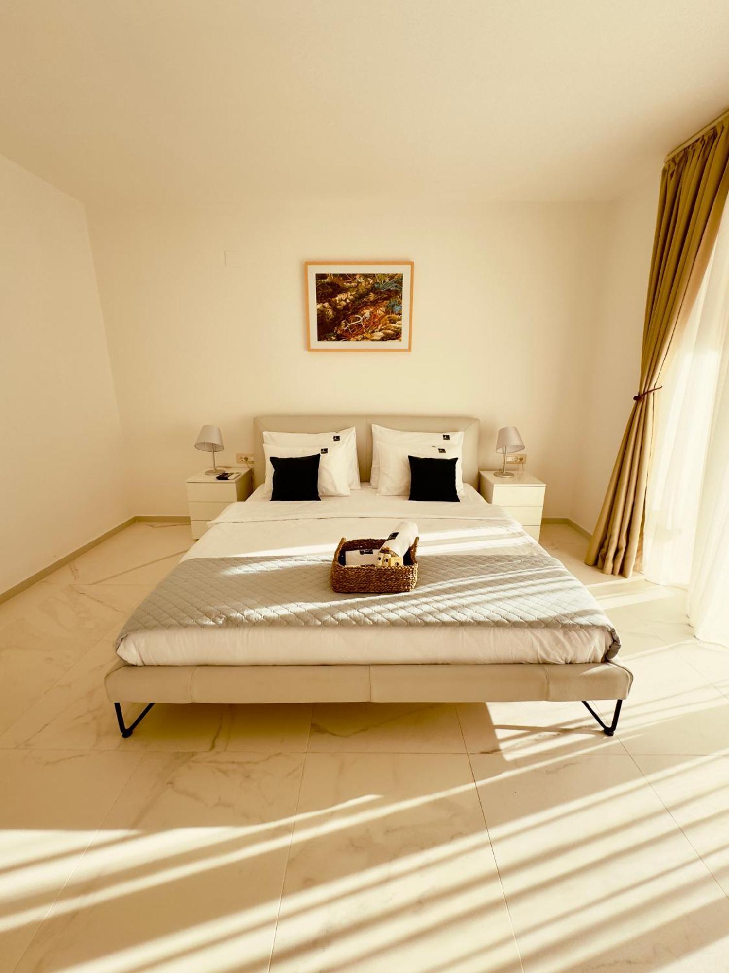 Most Oliva Resort Budva Buitenkant foto