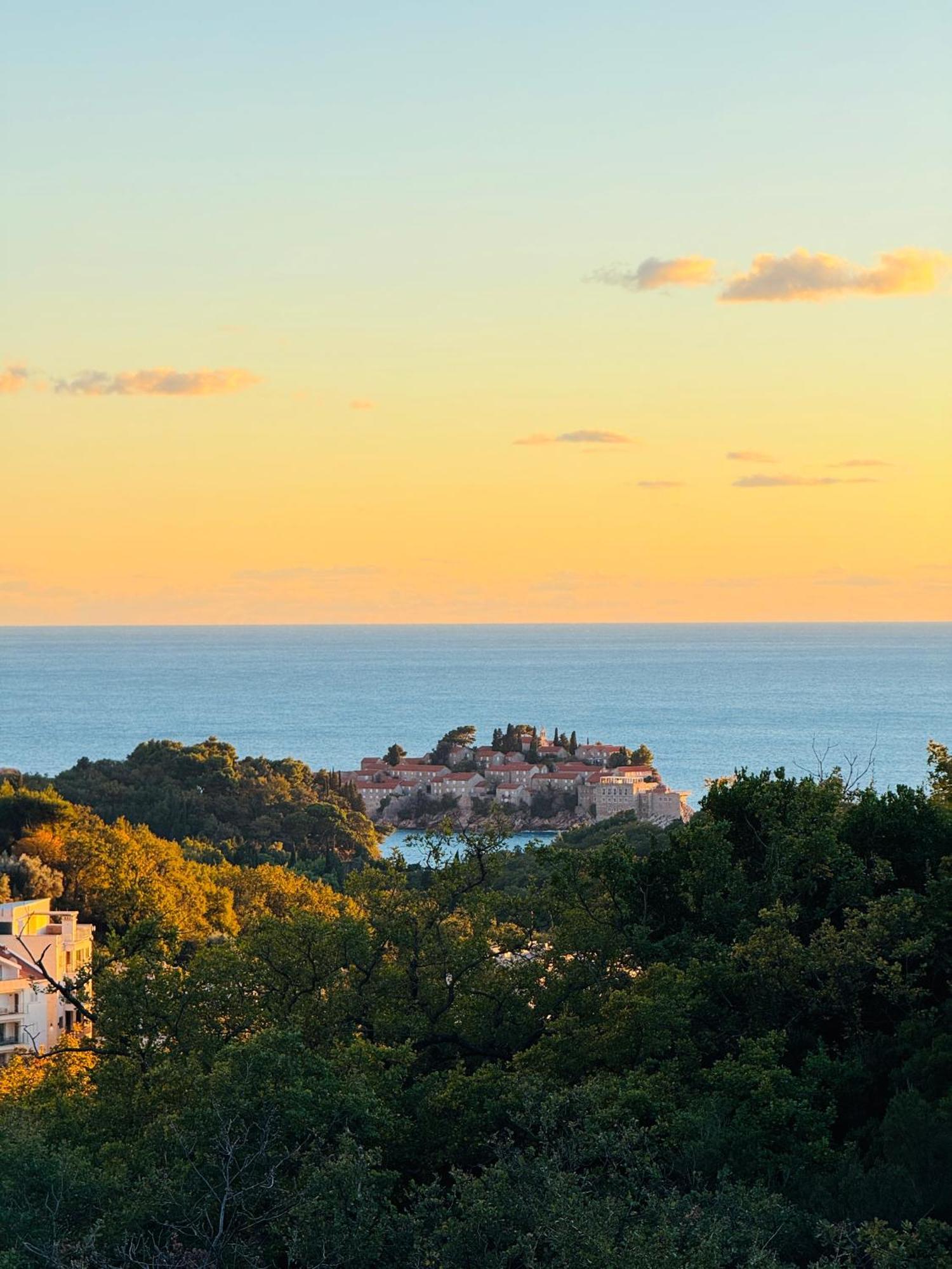 Most Oliva Resort Budva Buitenkant foto