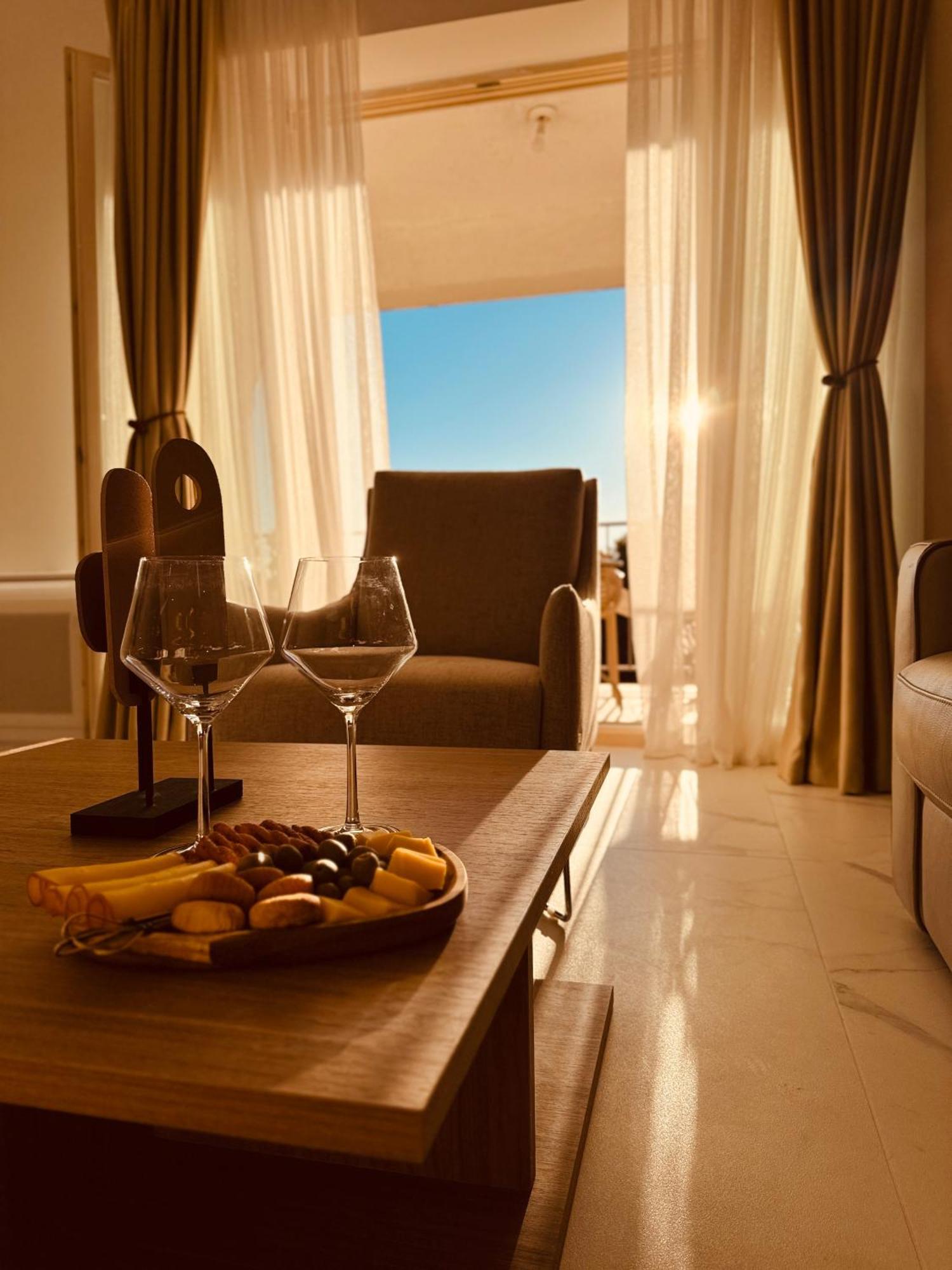 Most Oliva Resort Budva Buitenkant foto
