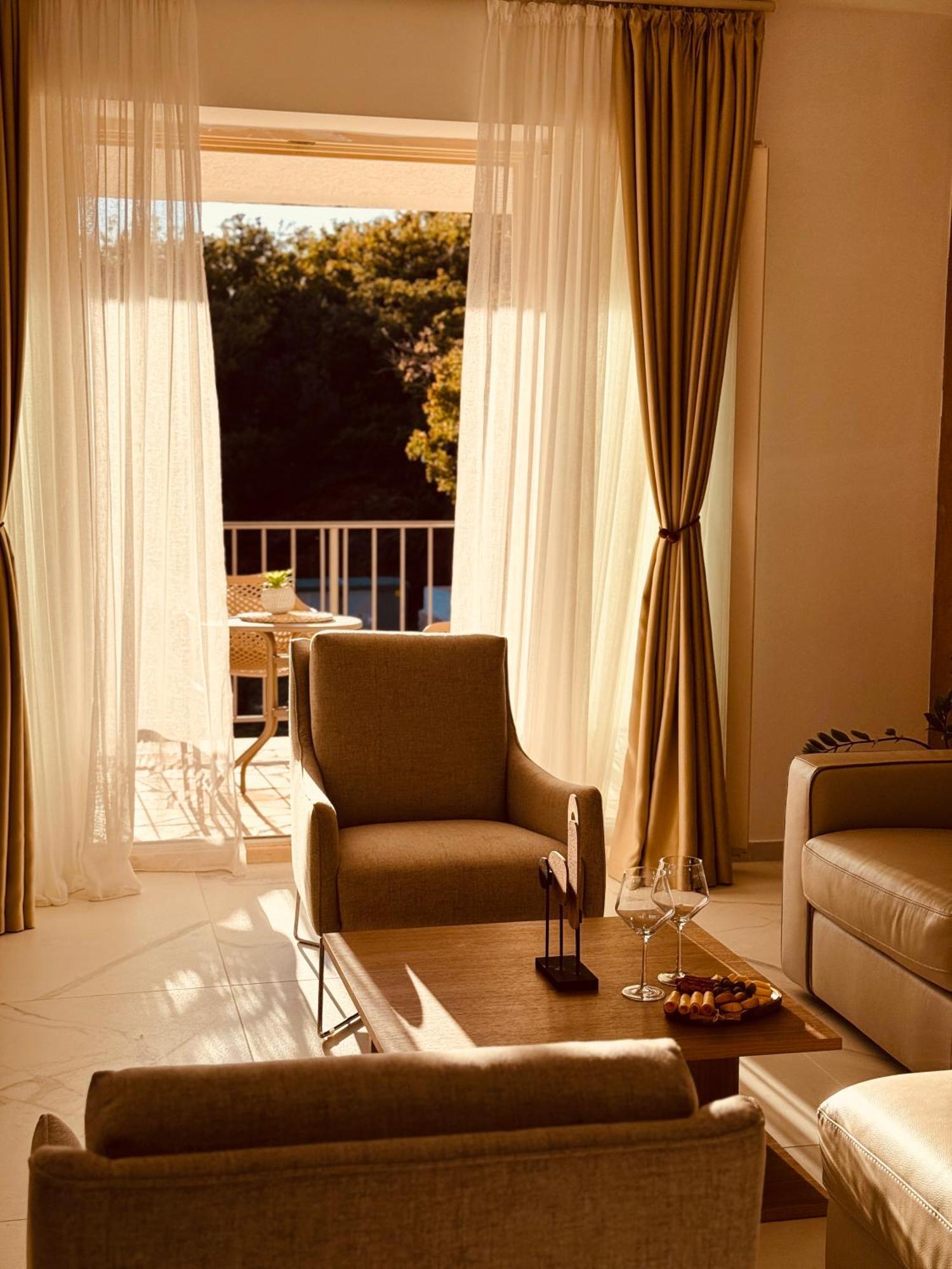 Most Oliva Resort Budva Buitenkant foto